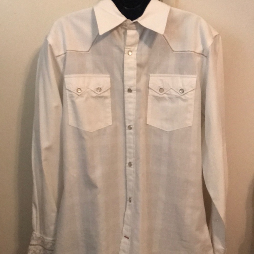 Guess Men’s White Long Sleeve Dress Shirt!